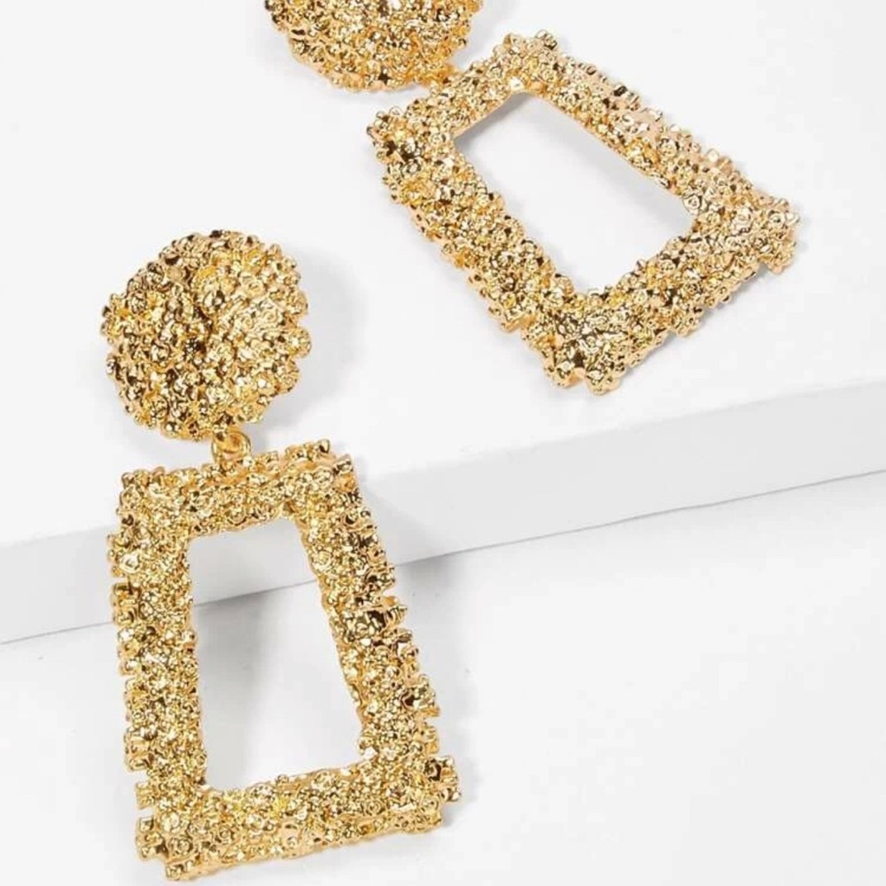 Crinkle Earrings